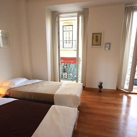Myplace - Lisbon - Camoes Appartamento Camera foto