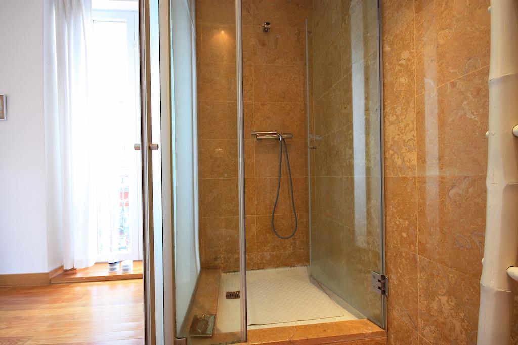 Myplace - Lisbon - Camoes Appartamento Esterno foto